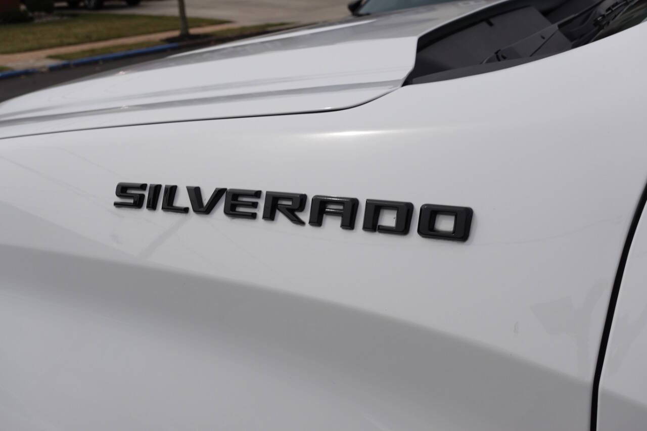 Used 2023 Chevrolet Silverado 1500 Custom w/ LPO, Dark Essentials Package AWD/4WD image 15