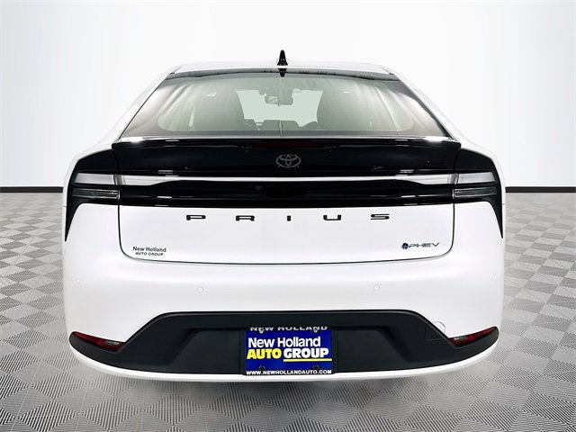 New 2026 Toyota Prius Plug-In Hybrid image 5