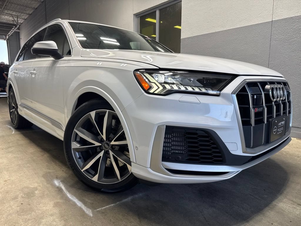 Used 2021 Audi SQ7 Premium Plus AWD/4WD image 2