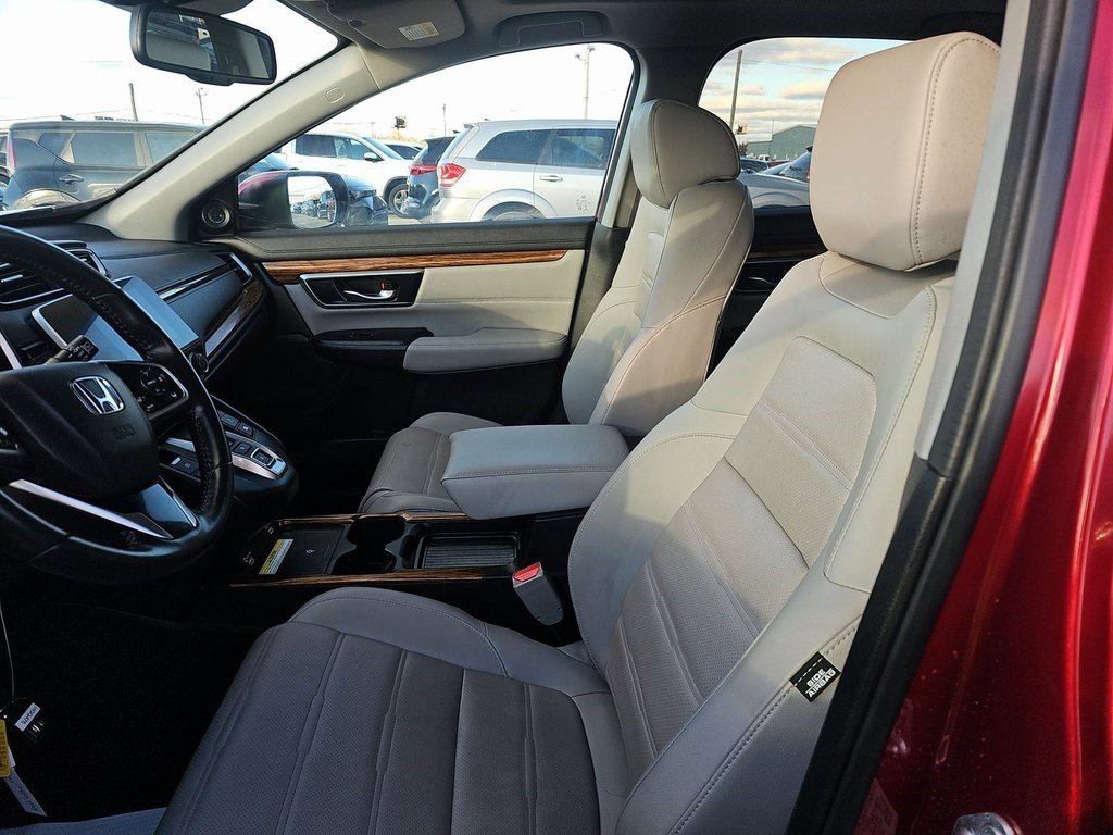 Used 2022 Honda CR-V Touring image 3