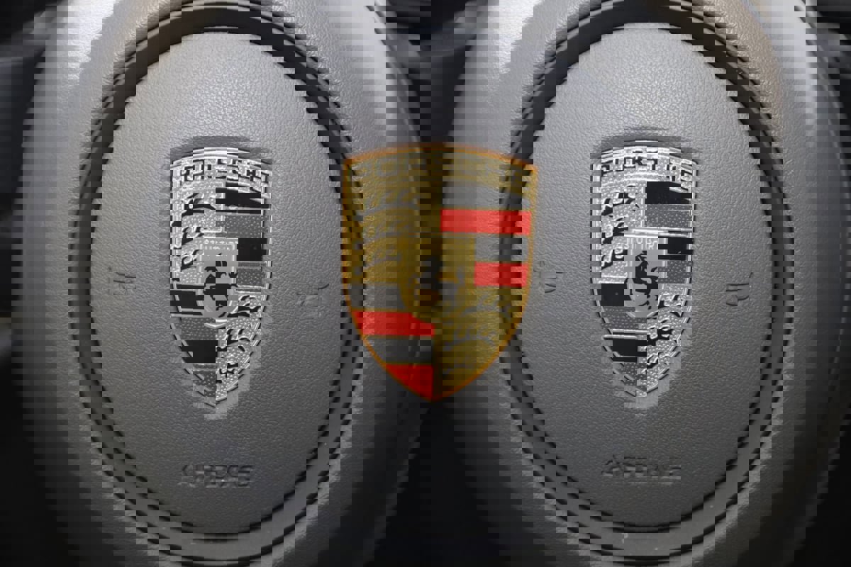 Used 2020 Porsche Taycan 4S image 46