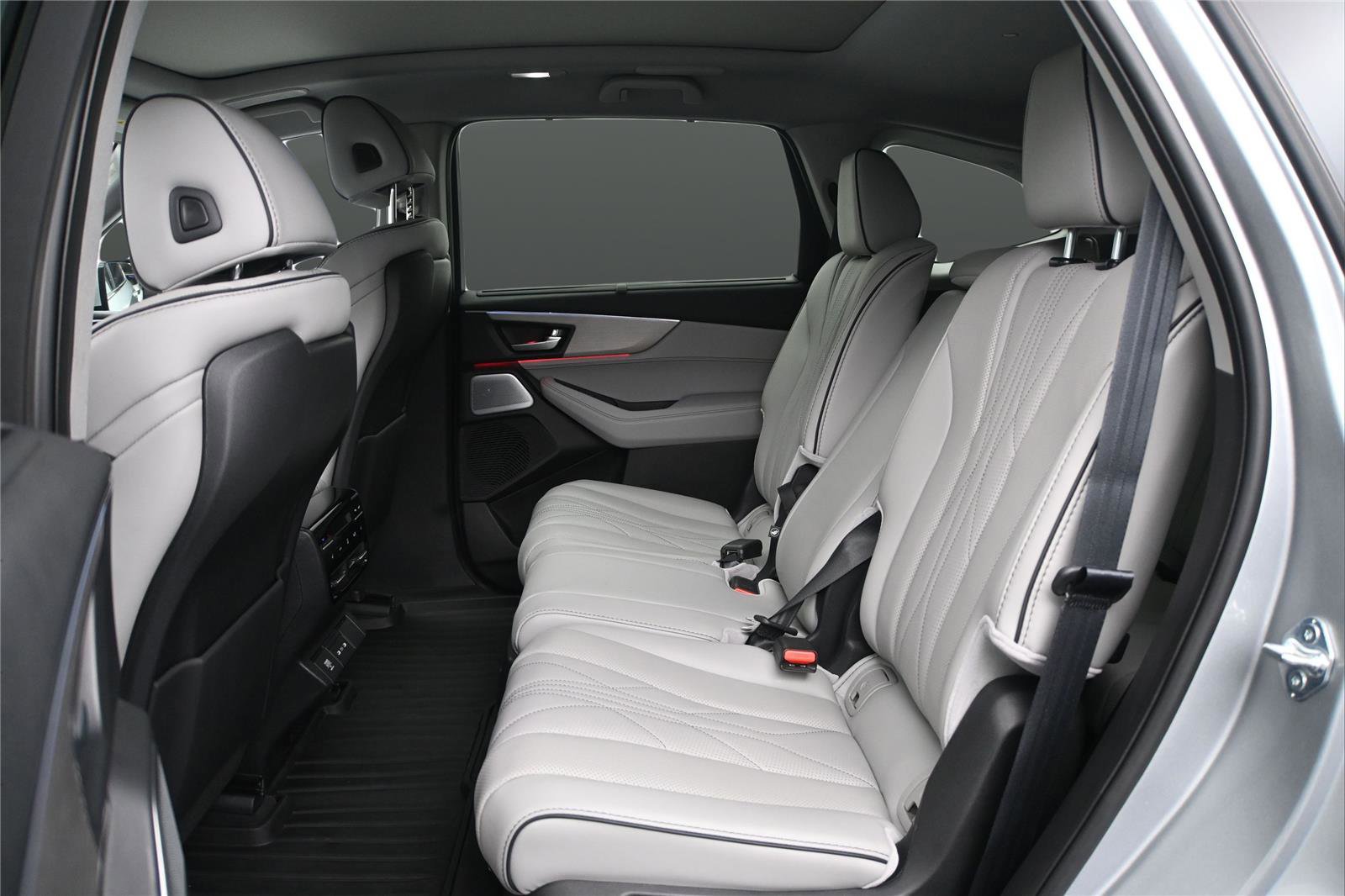 Certified 2026 Acura MDX SH-AWD w/ Advance Package image 10