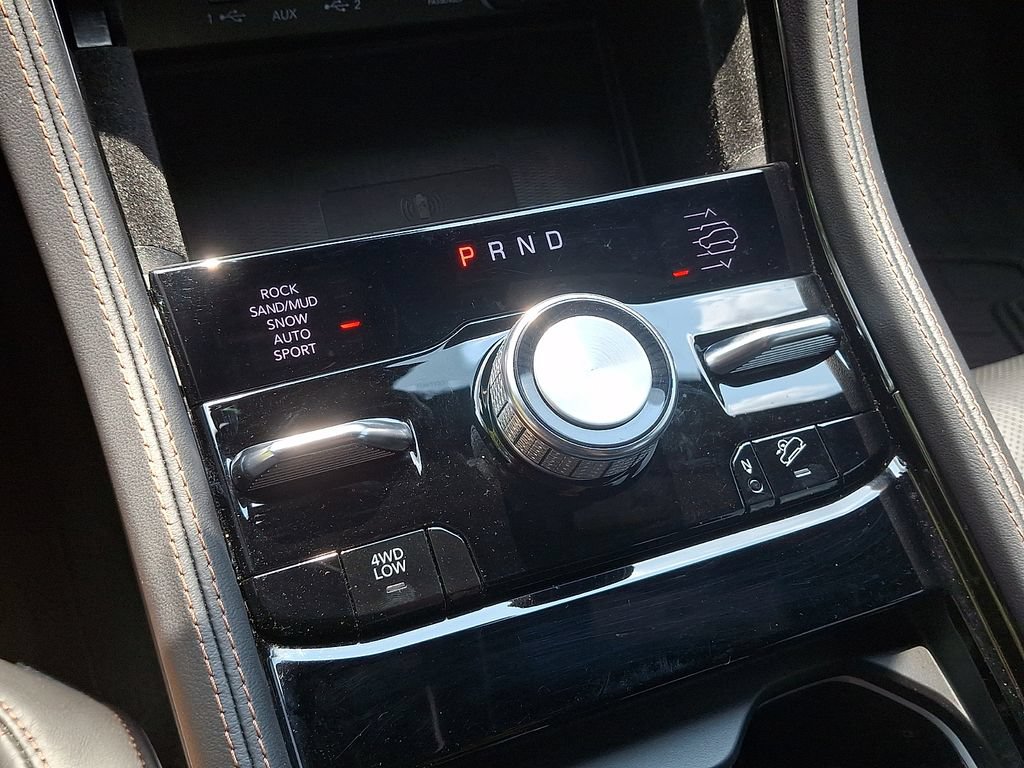 Used 2023 Jeep Grand Cherokee L Summit AWD/4WD image 17