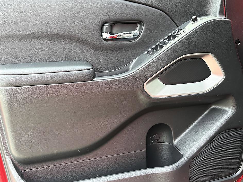 Used 2026 Nissan Frontier SV w/ Tow Package AWD/4WD image 15