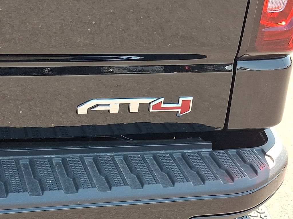 Used 2026 GMC Sierra 1500 AT4 w/ AT4 Premium Package AWD/4WD image 32