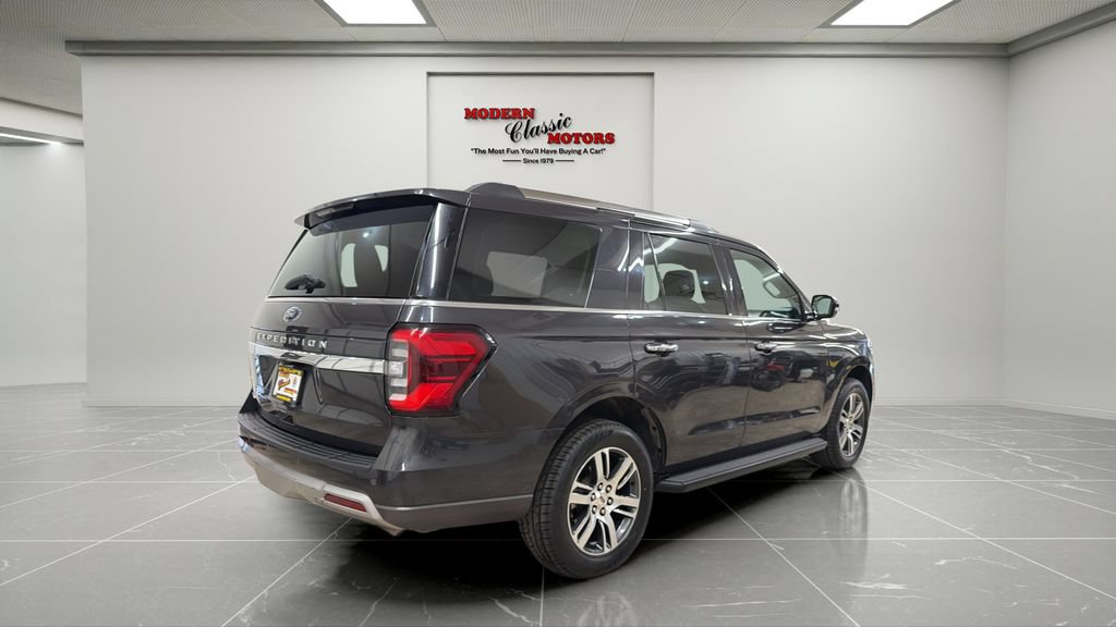 Used 2024 Ford Expedition Limited AWD/4WD image 7