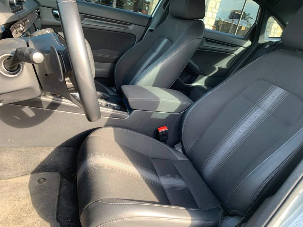 Used 2025 Honda Civic Sport image 22