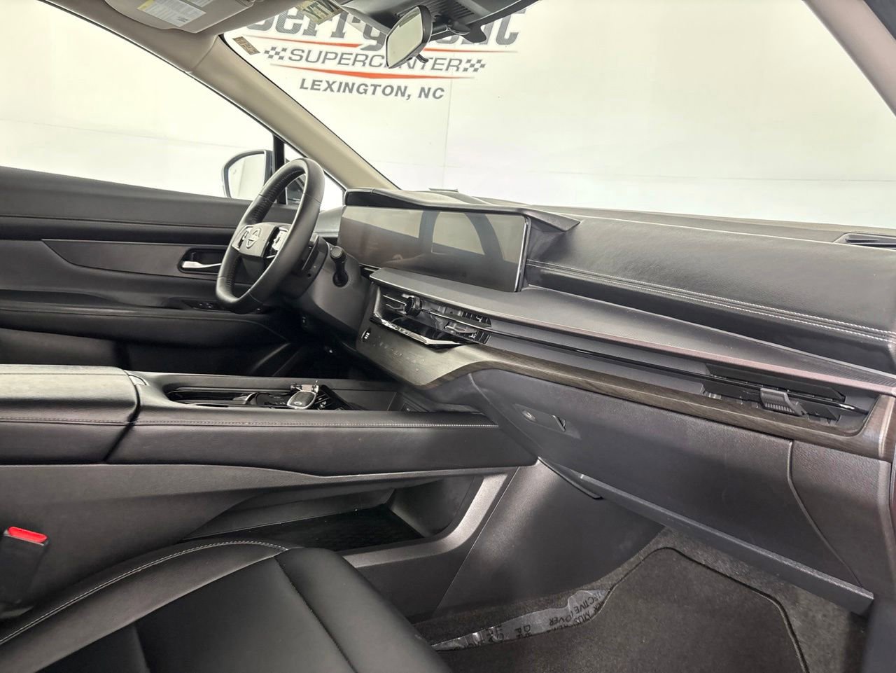 Used 2025 Nissan Murano SV AWD/4WD image 28