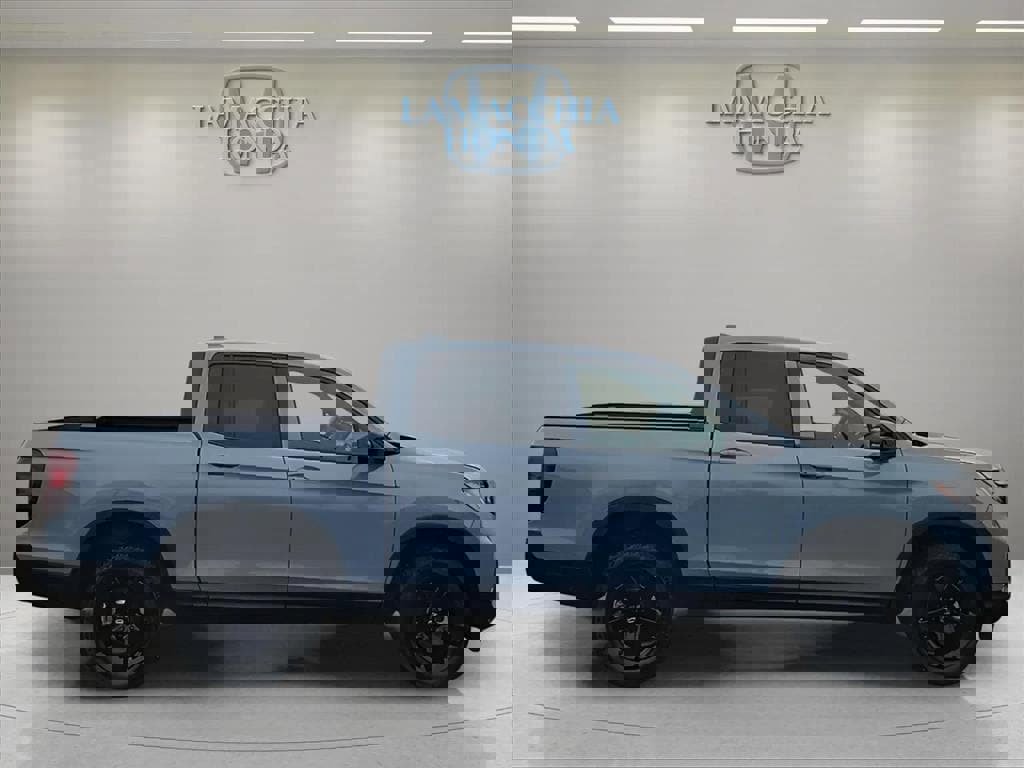 Used 2025 Honda Ridgeline Black Edition image 9