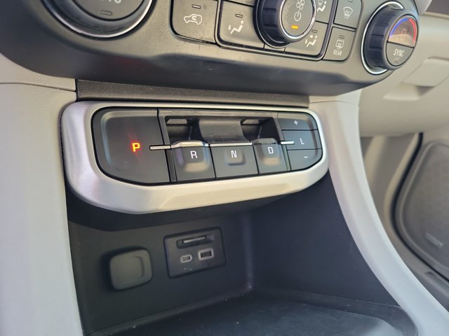 Used 2021 GMC Acadia SLT FWD image 32