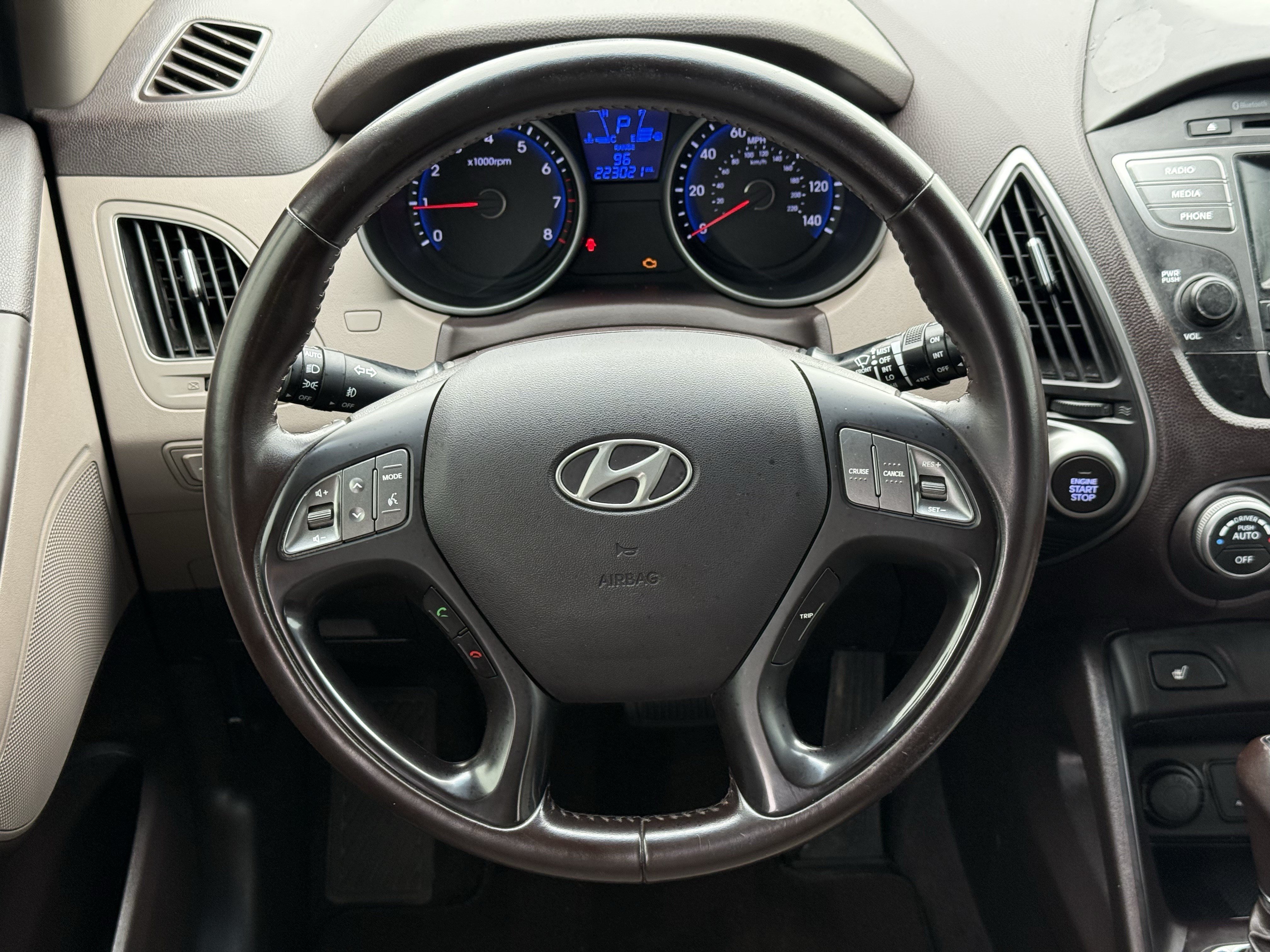 Used 2015 Hyundai Tucson Limited FWD image 15