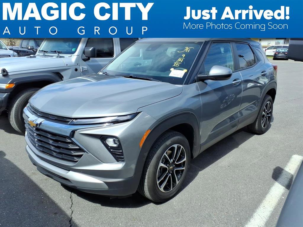 Used 2025 Chevrolet TrailBlazer LT