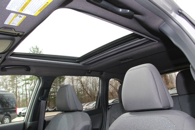 Certified 2025 Subaru Forester Premium image 18