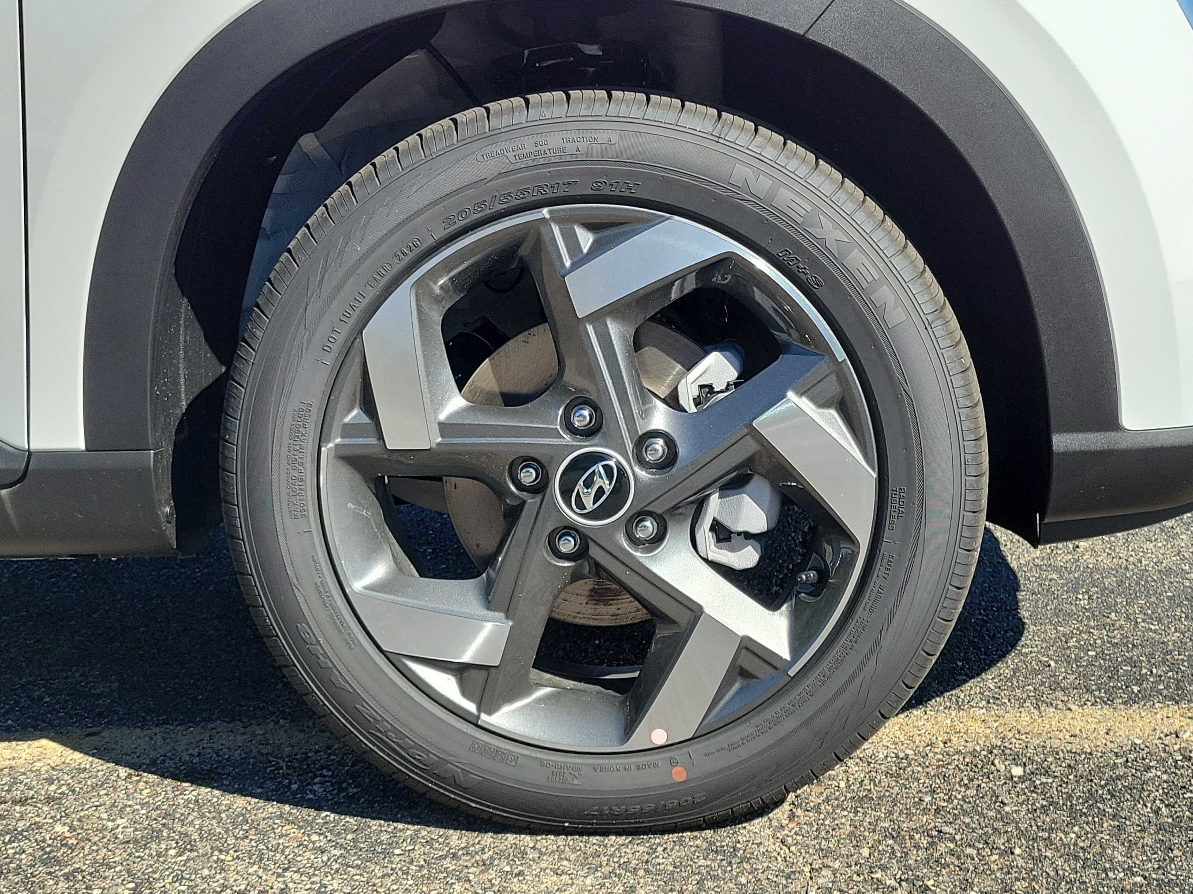 New 2026 Hyundai Venue SEL FWD image 5