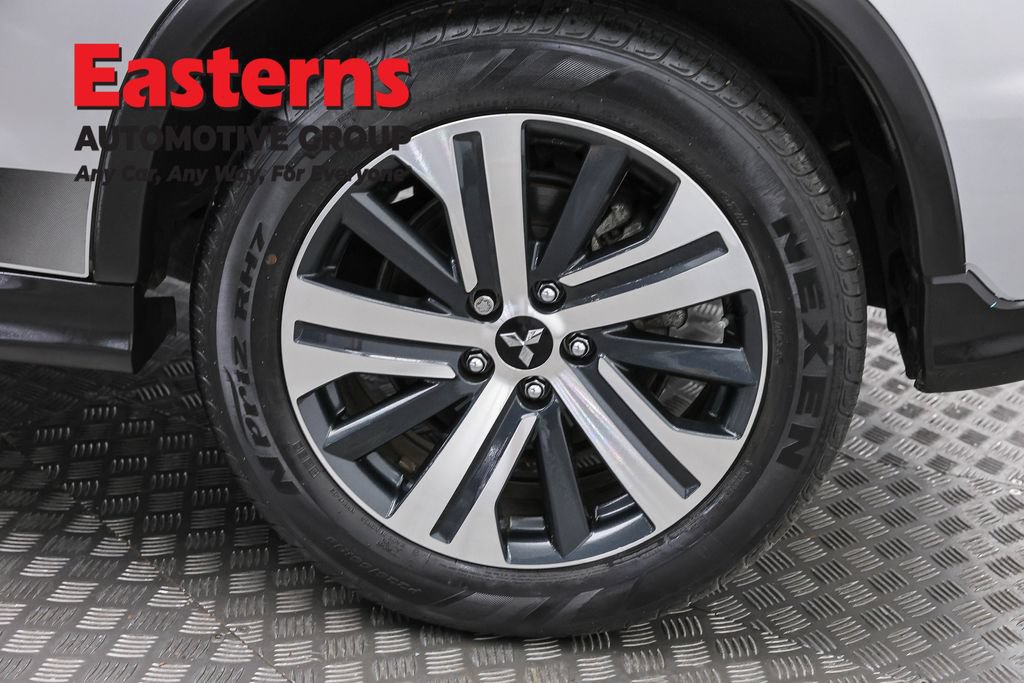 Used 2021 Mitsubishi Outlander Sport ES FWD image 32