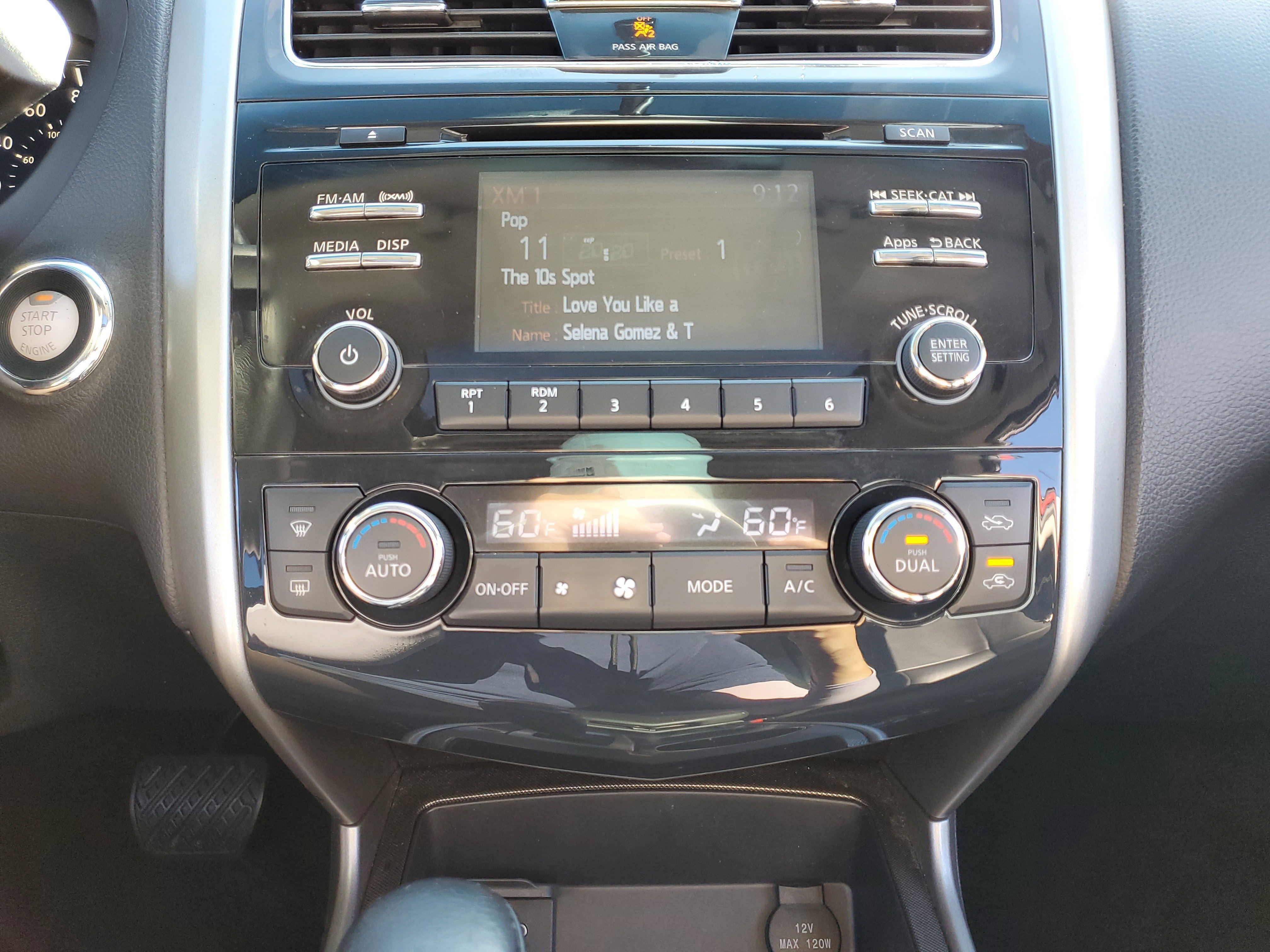 Used 2015 Nissan Altima 2.5 SL w/ Moonroof Package FWD image 24