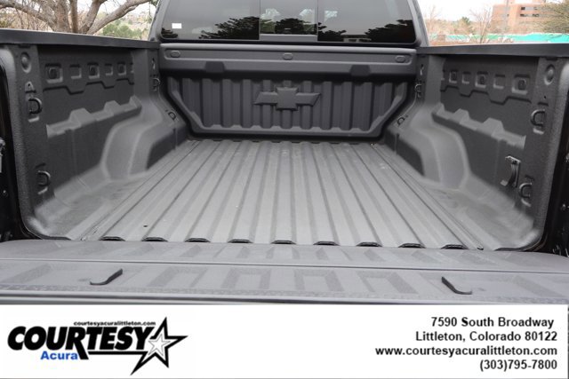 Used 2025 Chevrolet Colorado ZR2 w/ Technology Package AWD/4WD image 29