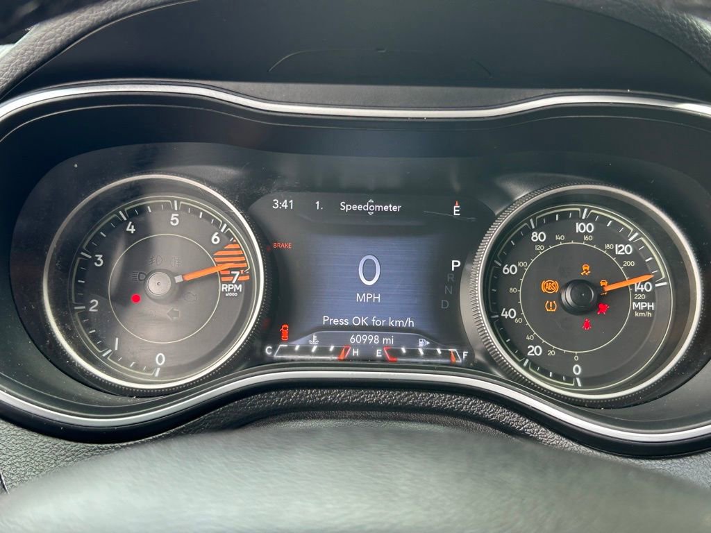 Used 2019 Jeep Cherokee Limited image 20