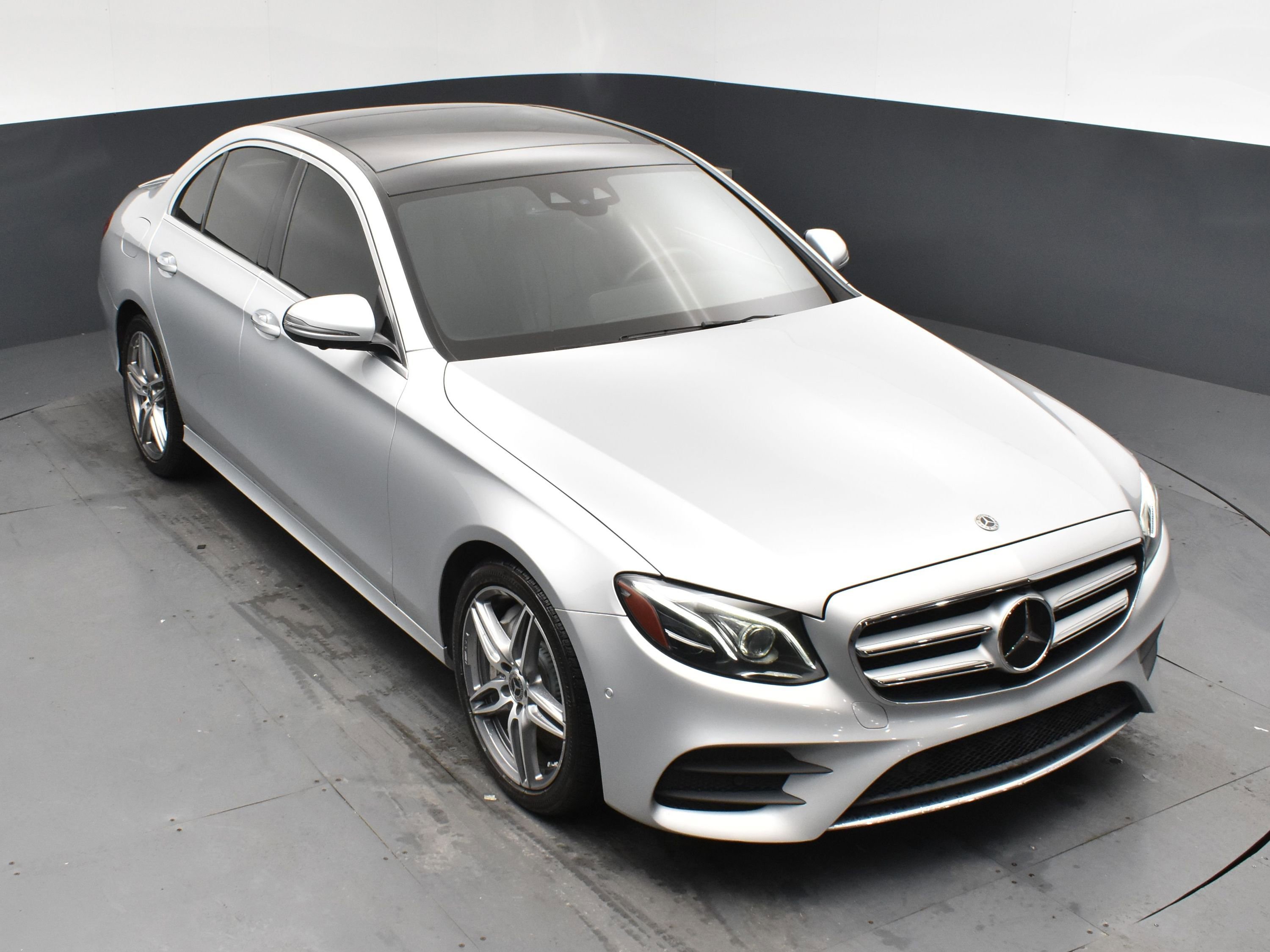Used 2019 Mercedes-Benz E 450 4MATIC Sedan w/ Driver Assistance Package image 18