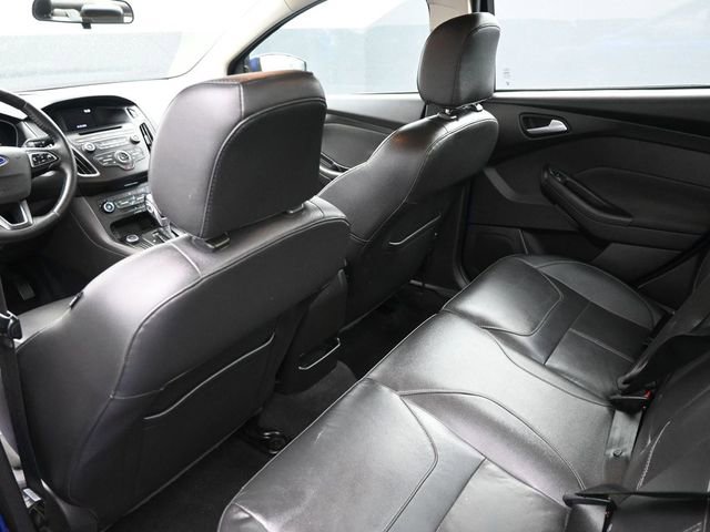 Used 2015 Ford Focus SE w/ Equipment Group 201A image 25