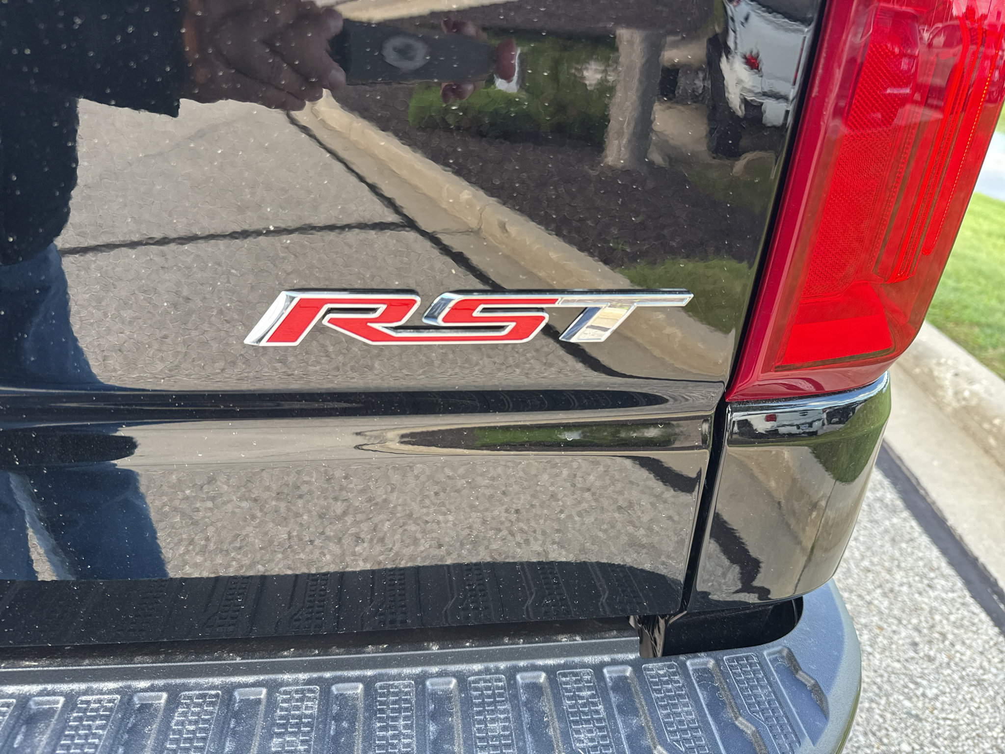 New 2026 Chevrolet Silverado 1500 RST w/ RST All Star Premium Package AWD/4WD image 9
