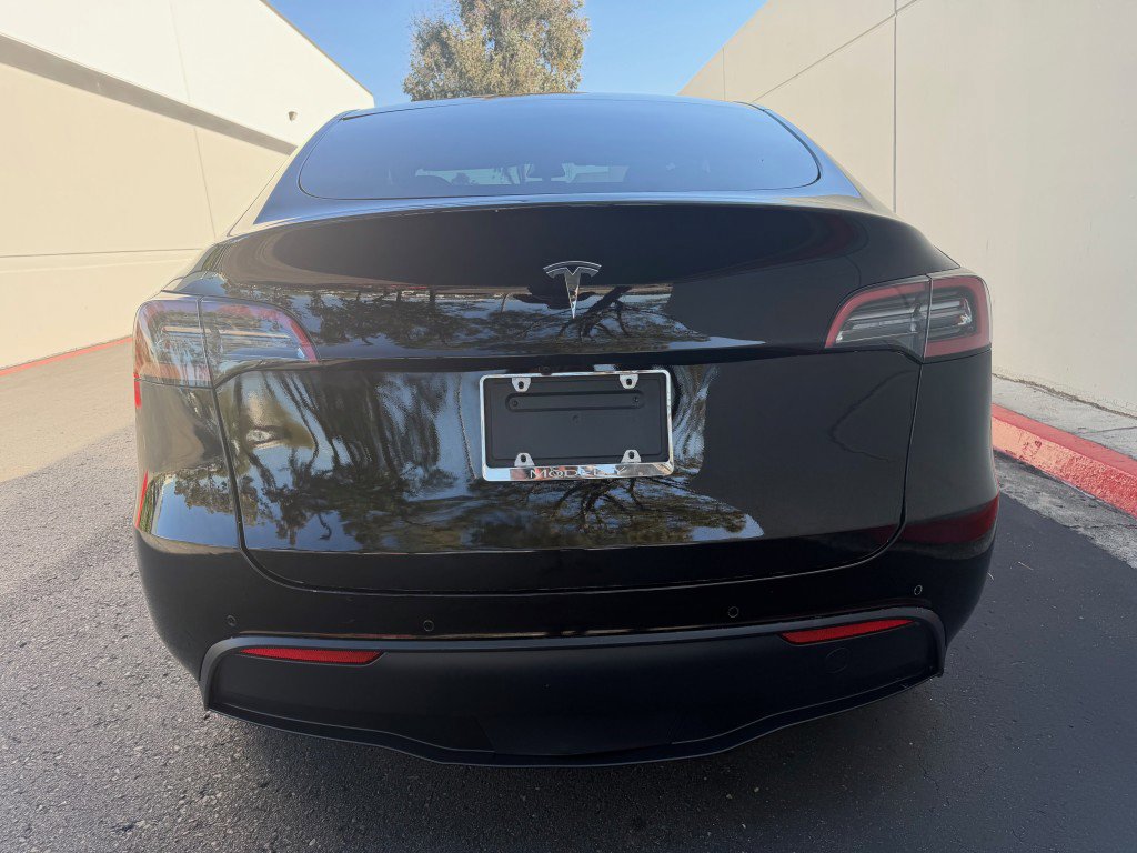 Used 2022 Tesla Model Y Long Range AWD/4WD image 9
