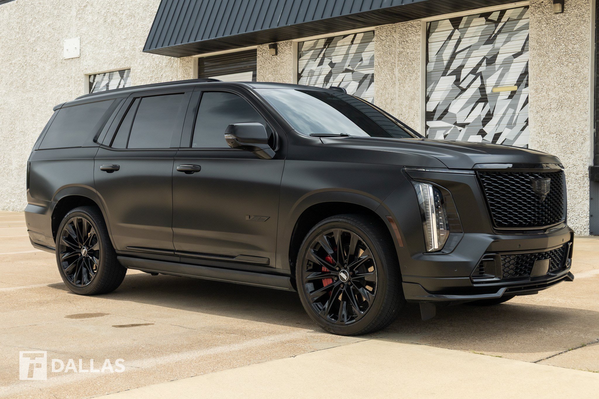 Used 2025 Cadillac Escalade V w/ LPO, ONYX Package AWD/4WD image 18
