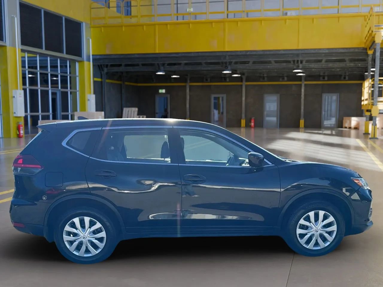 Used 2020 Nissan Rogue S image 4