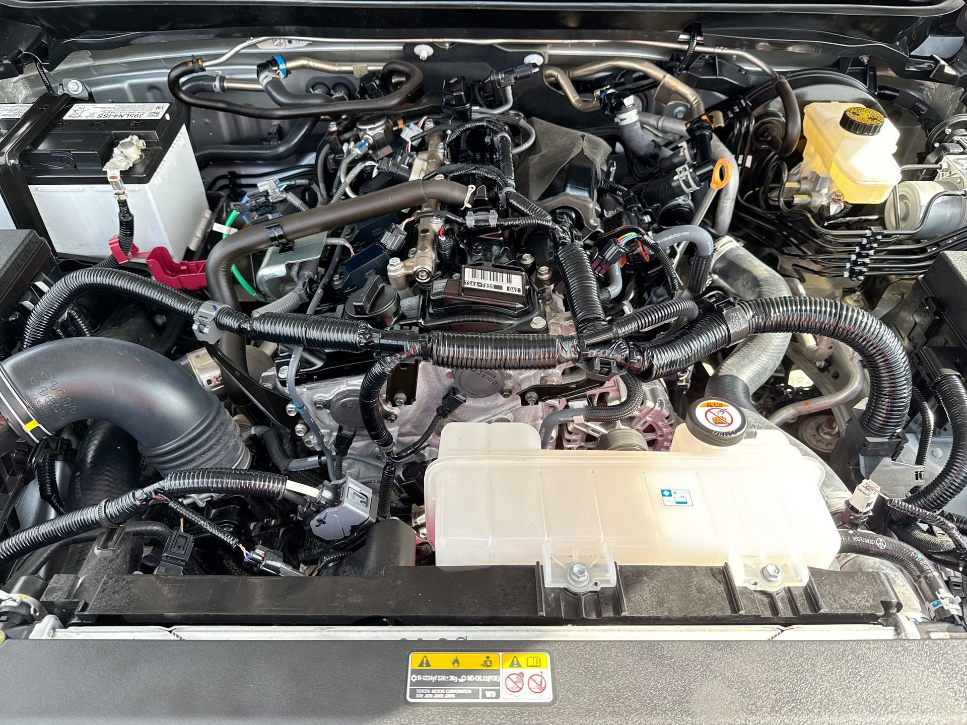 Certified 2025 Toyota Tacoma SR5 RWD image 17
