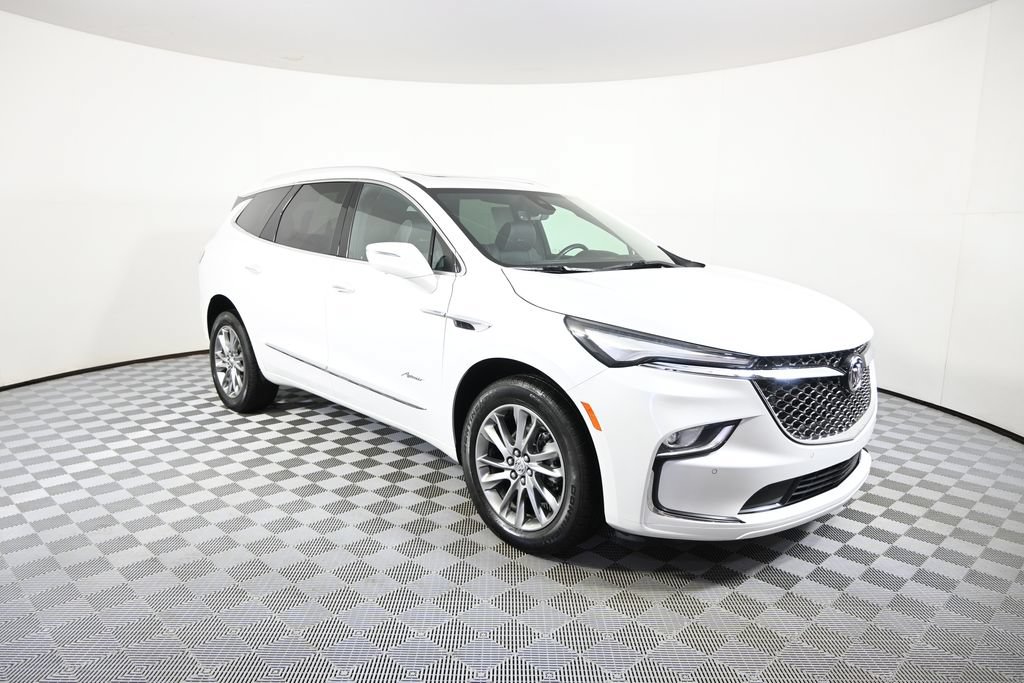 Used 2023 Buick Enclave Avenir w/ LPO, Floor Liner Package AWD/4WD image 9