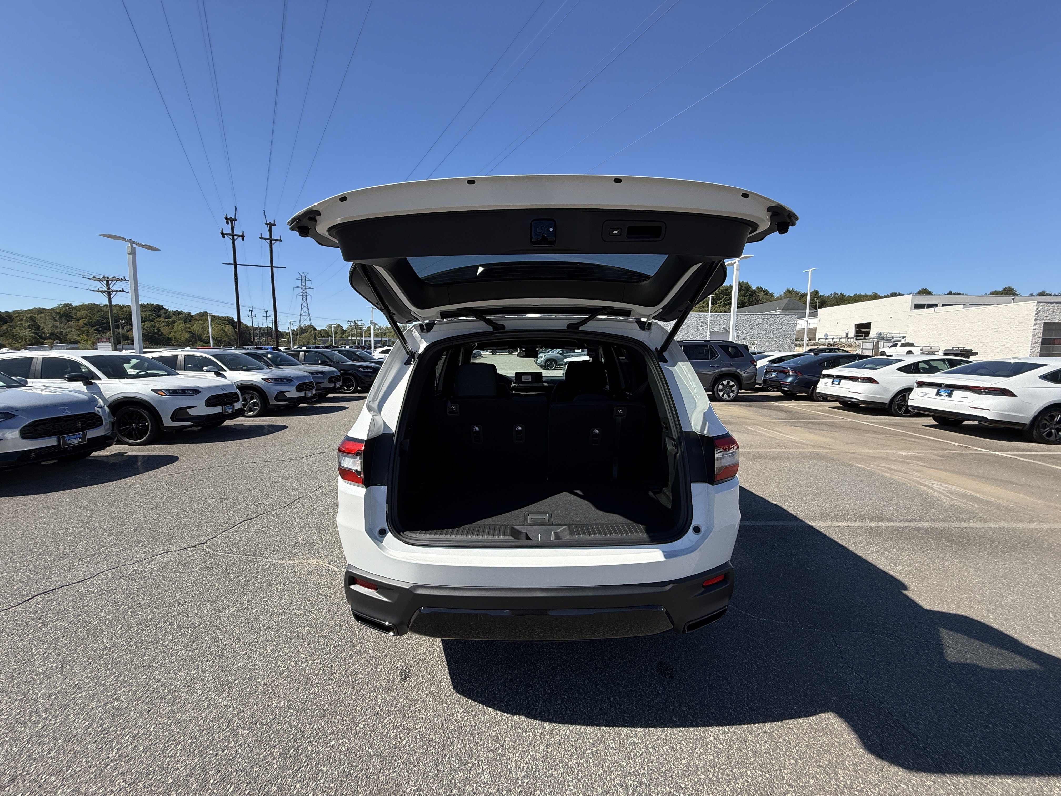 New 2026 Honda Pilot Sport image 32
