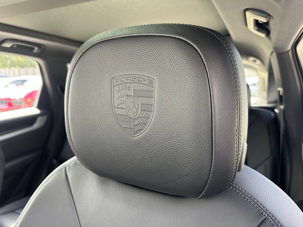 New 2026 Porsche Cayenne S AWD/4WD image 23