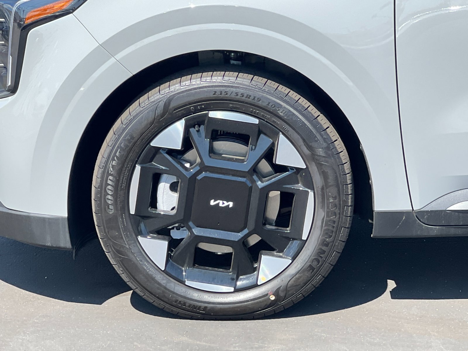 New 2026 Kia Carnival EX image 34