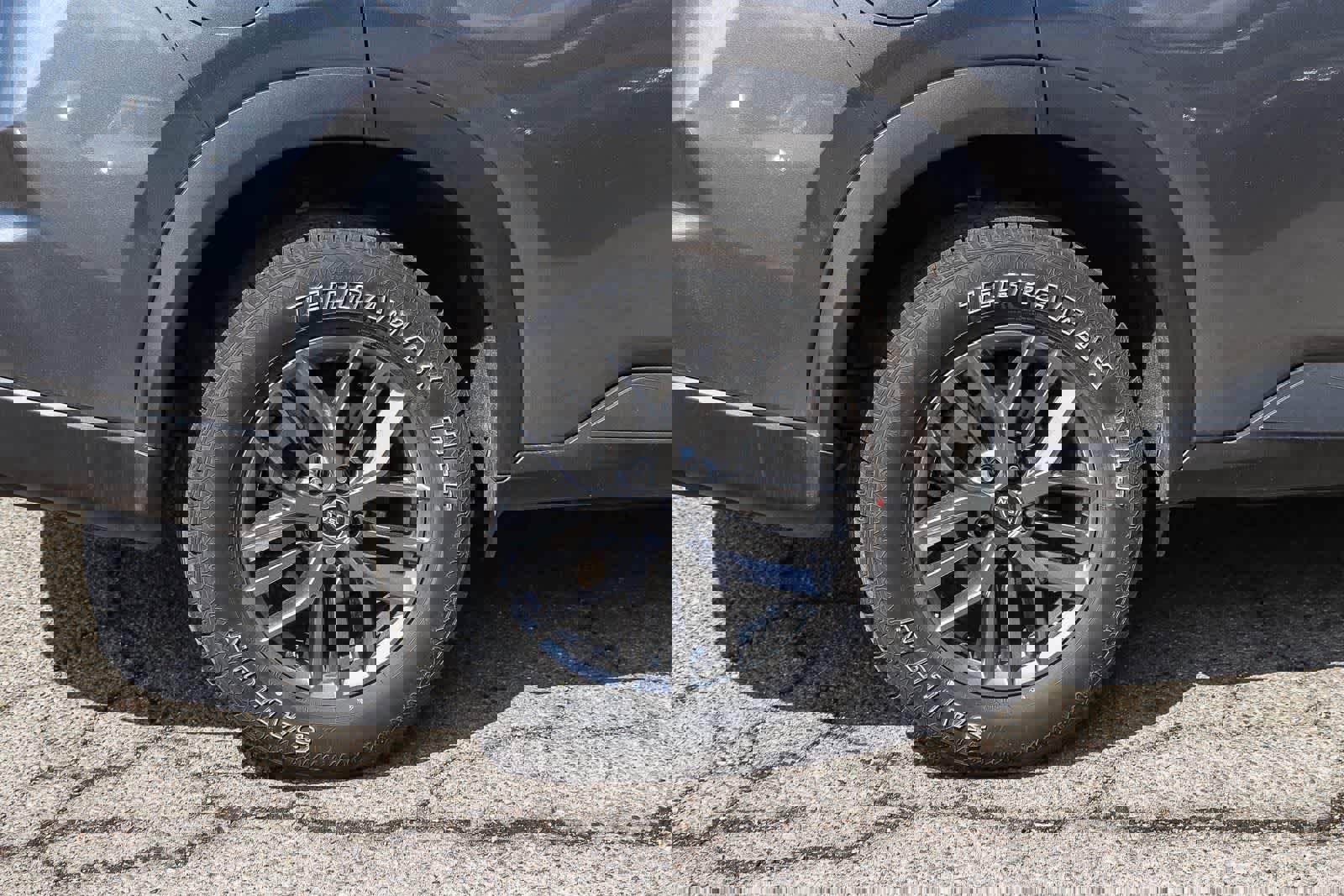 Used 2024 Nissan Rogue S image 6