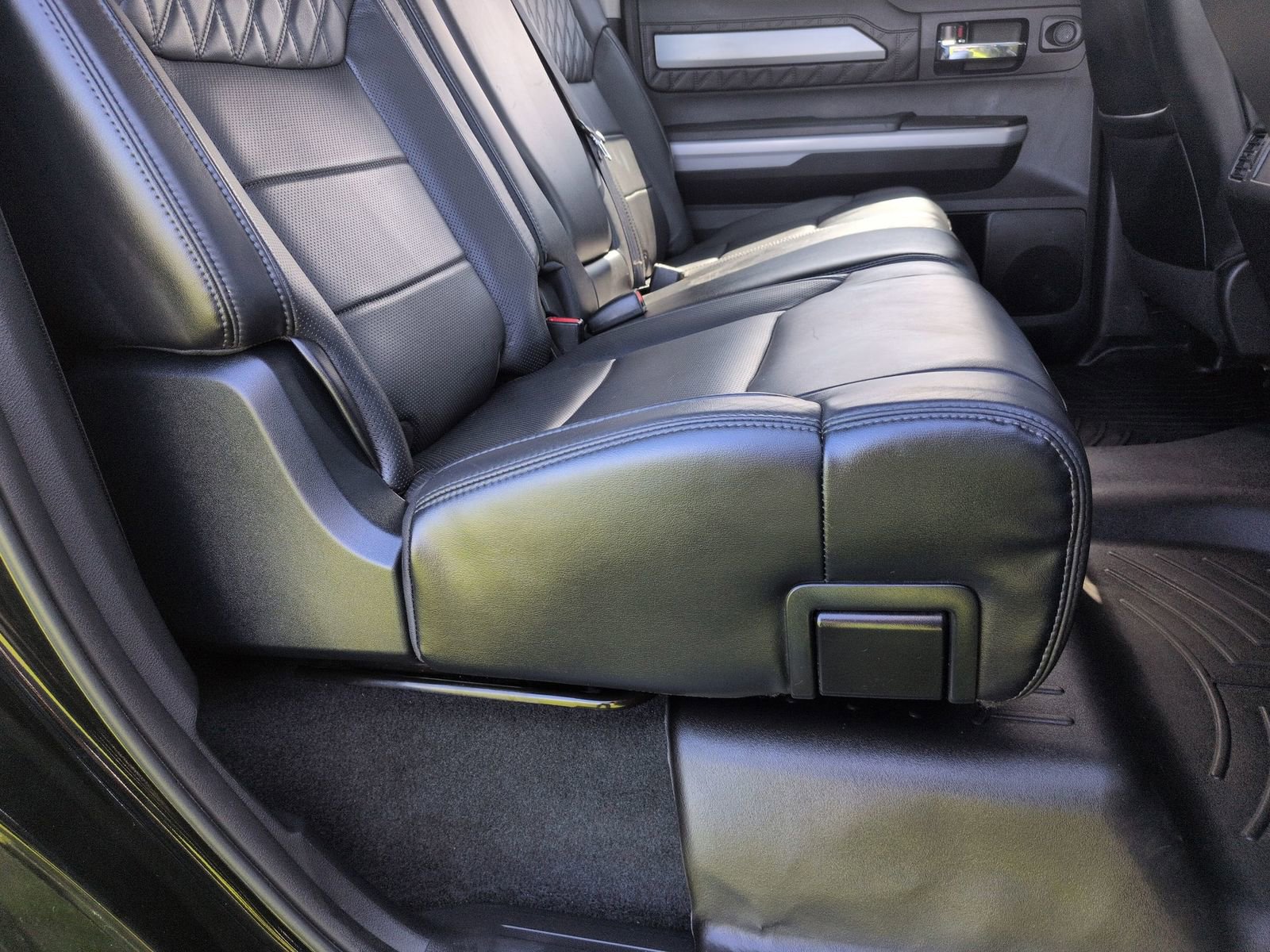 Used 2018 Toyota Tundra Platinum AWD/4WD image 28