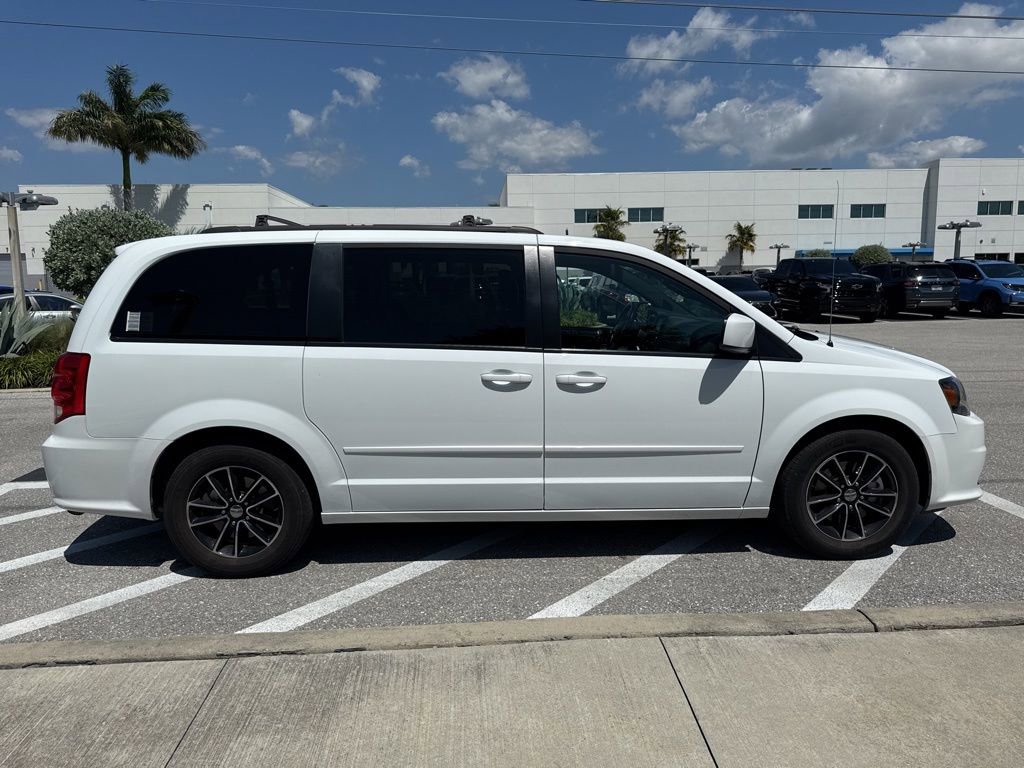 Used 2016 Dodge Grand Caravan R/T FWD image 6