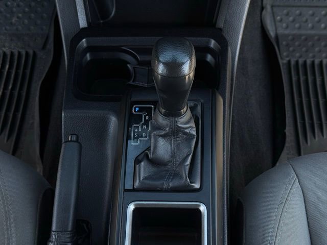 Used 2020 Toyota Tacoma SR AWD/4WD image 24