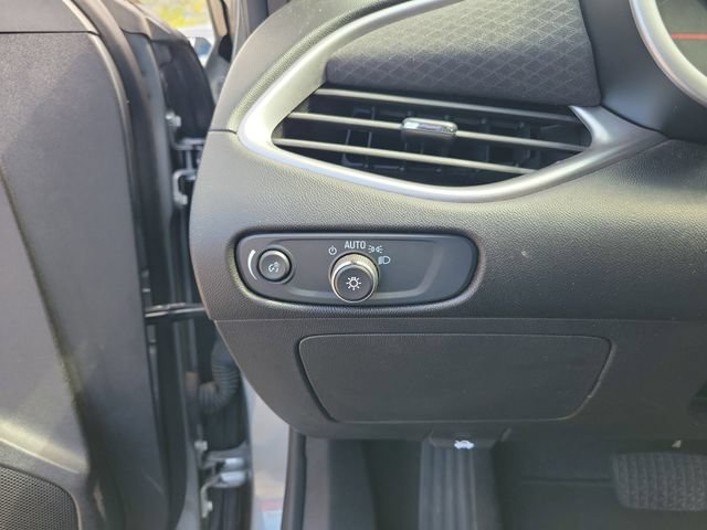 Used 2024 Chevrolet Malibu LT FWD image 15