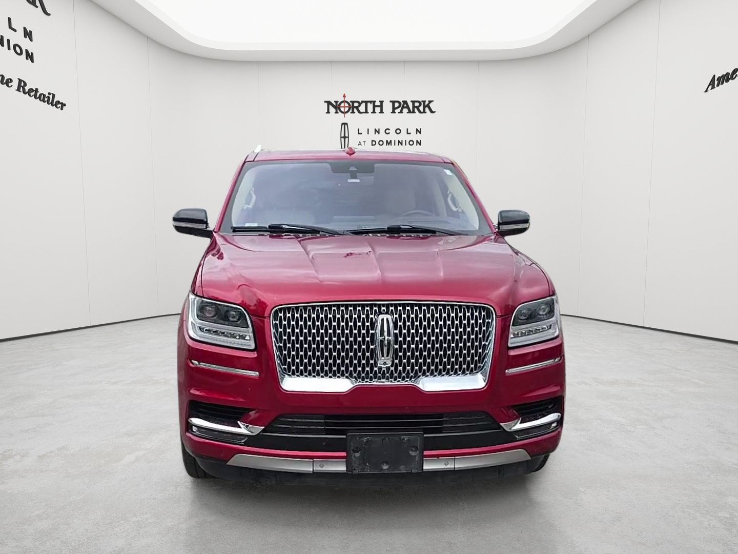 Used 2018 Lincoln Navigator Select w/ Technology Package RWD image 8