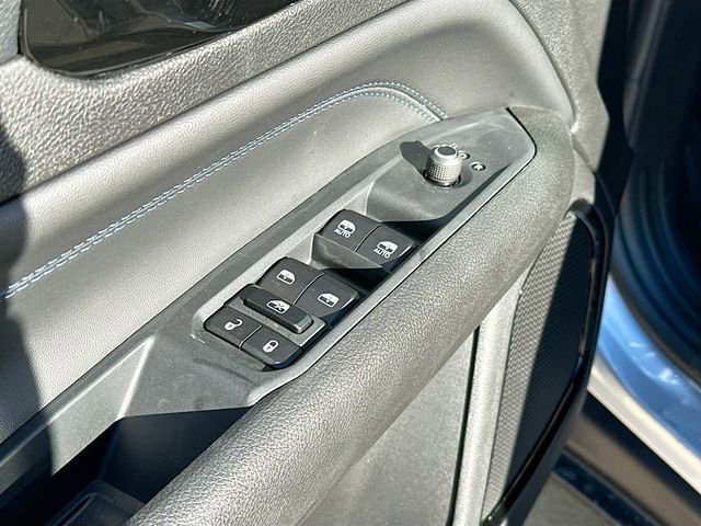 New 2026 Jeep Compass Limited image 18