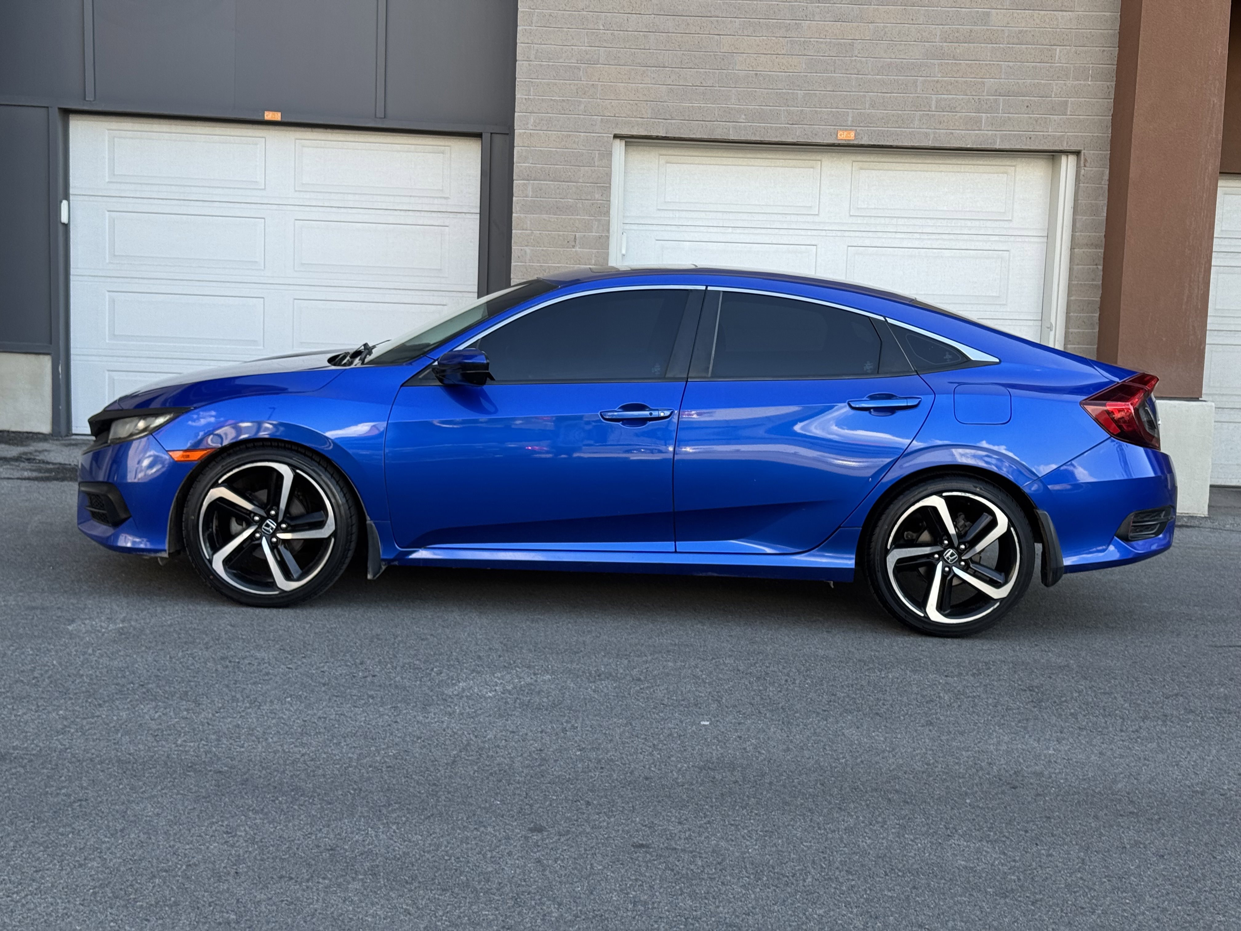 Used 2016 Honda Civic EX image 2