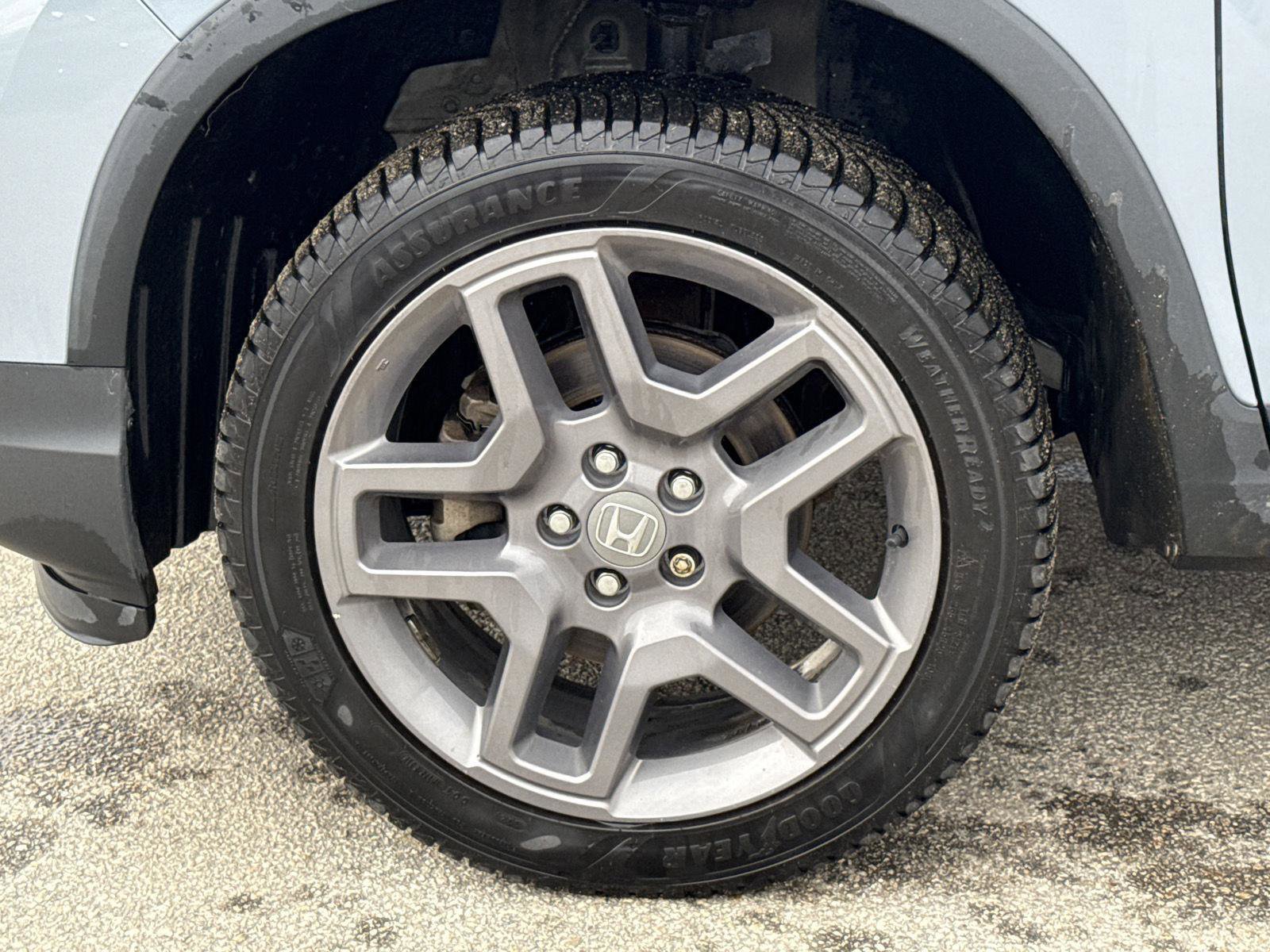 Used 2023 Honda Passport EX-L image 9