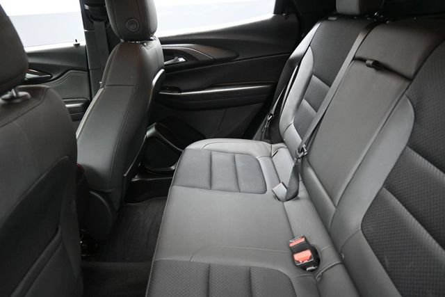 Used 2023 Chevrolet TrailBlazer RS w/ Convenience Package AWD/4WD image 23