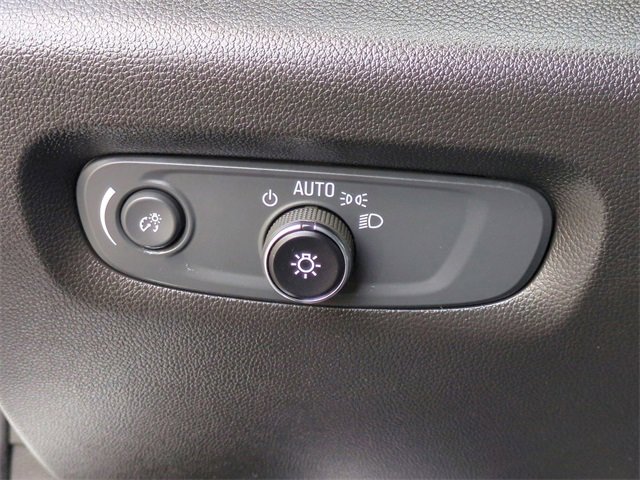 Certified 2023 Chevrolet Traverse LT image 18