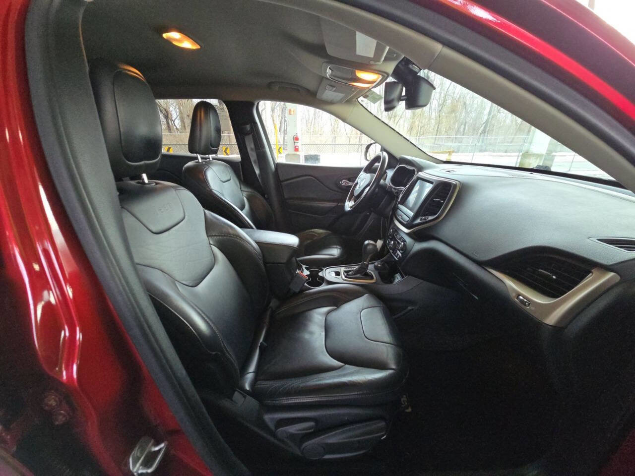 Used 2016 Jeep Cherokee High Altitude image 11