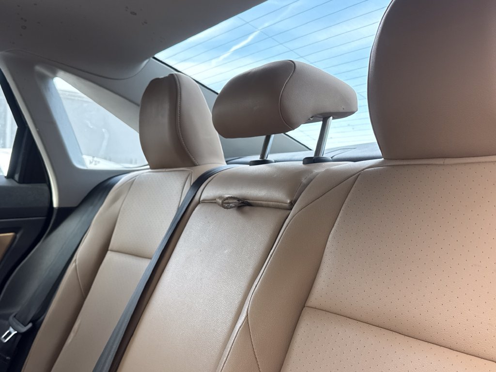 Used 2019 Volkswagen Jetta SEL w/ Cold Weather Package FWD image 11