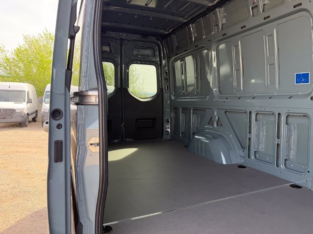 New 2026 Mercedes-Benz Sprinter 2500 image 22