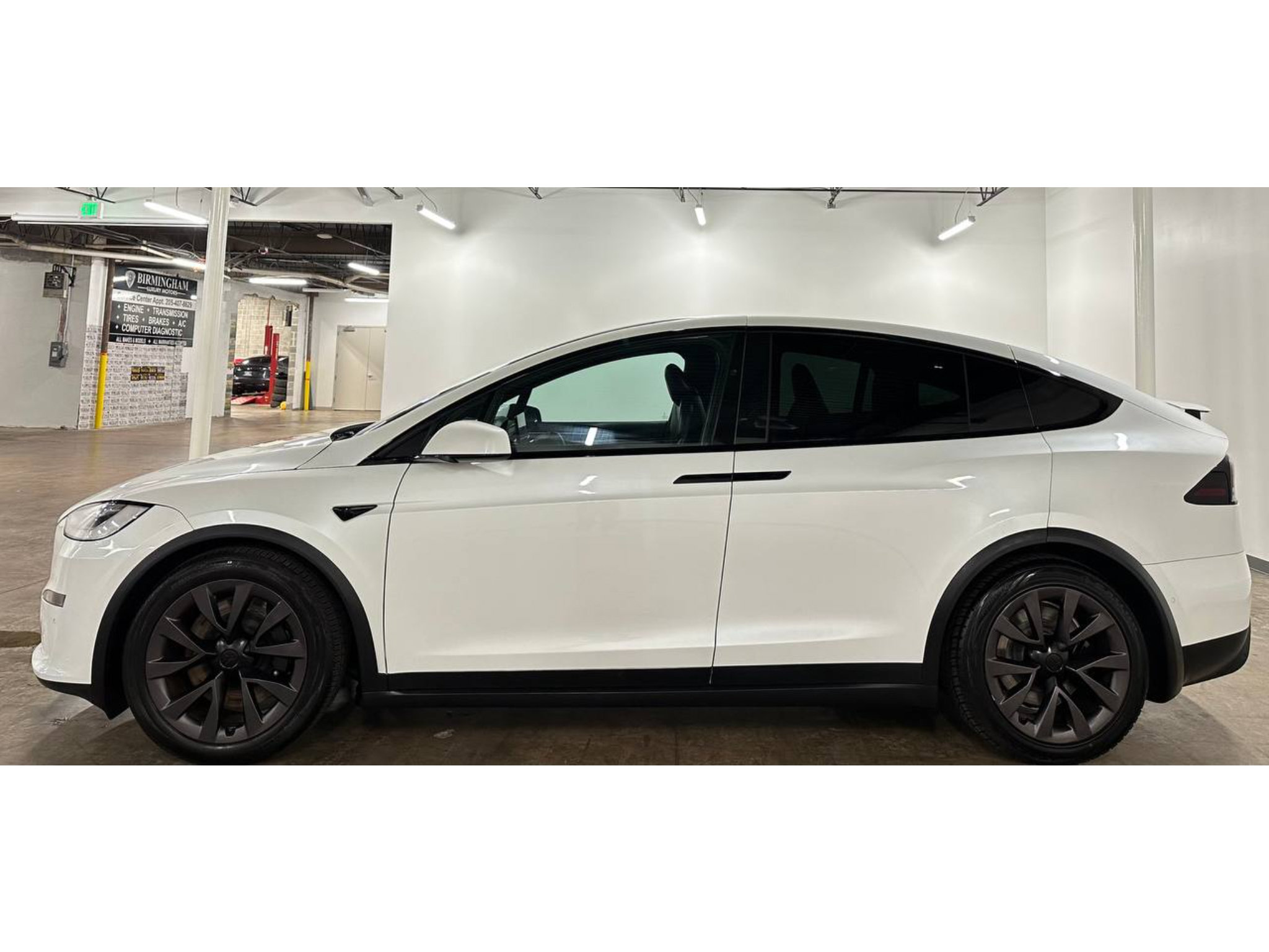 Used 2023 Tesla Model X Plaid AWD/4WD image 9