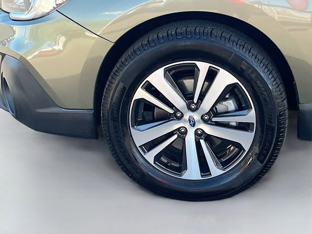 Used 2019 Subaru Outback 3.6R Limited AWD/4WD image 33