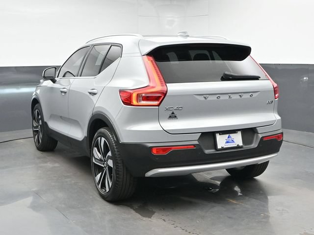 Used 2024 Volvo XC40 B5 Plus w/ Protection Package Premier AWD/4WD image 8